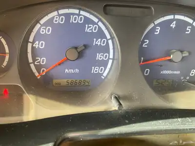 داتسون 2002 جي إل 7
