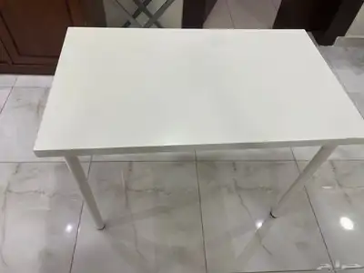 الطول متر والعرض 60 سم ول ارتفاع 73 2