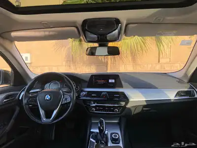 بي ام دبليو 520i 2020 18