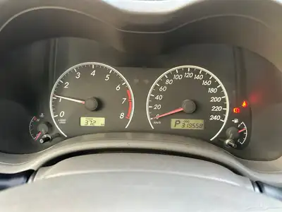 Toyota Corolla 2010 5