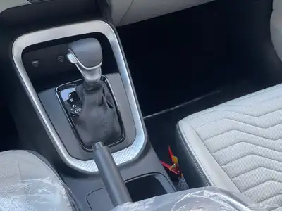 كيا سونيت LX 2025 عرض خاص عازل حراري مجاني 10