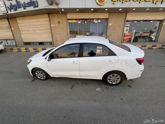 كيا بيجاس 5