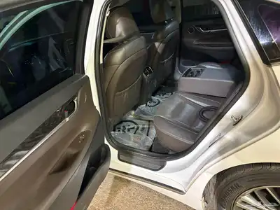 ازيرا بانزين 2018 10