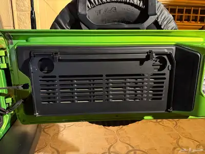 طاولة Jeep الاصلية للبيع 3