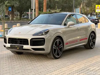 Porsche Cayenne GTS 2022 Saudi 2