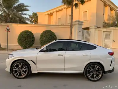 BMW X6 50i V8 2021 عداد قليل 4