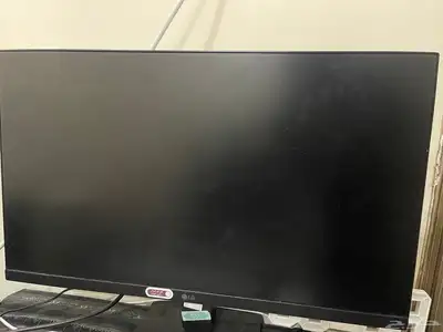 شاشة LG نضيفه مع كرتونه 0