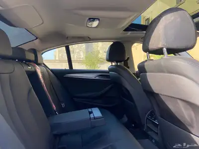بي ام دبليو 520i 2020 21
