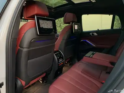 BMW X6 50i V8 2021 عداد قليل 26