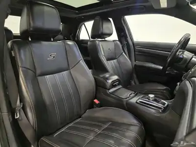 كرايزلر S300 موديل 2016 بحالة ممتازة 6