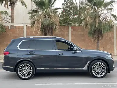 BMW X7 فل كامل 2022 خليجي بحالة الوكالة 41