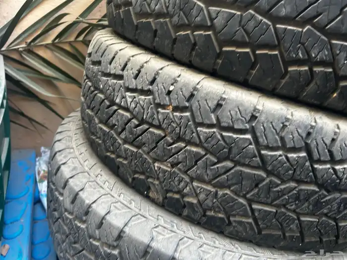كفرات جيب نص حجري مقاس255 75R17. 115T 7