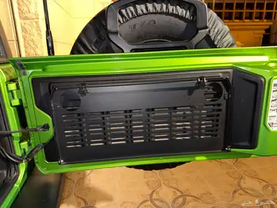 طاولة Jeep الاصلية للبيع 6