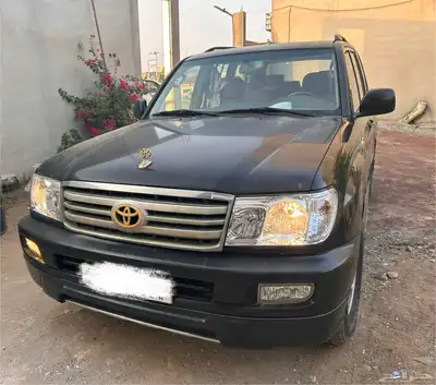 لاندكروزر 2006 13