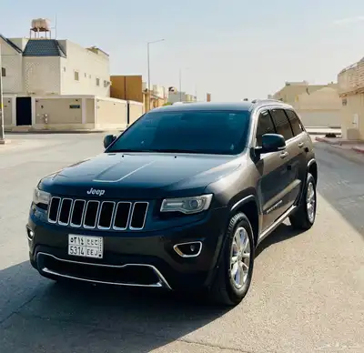 جيب جراند شيروكي 2014 LIMITED وارد المتحدة 0