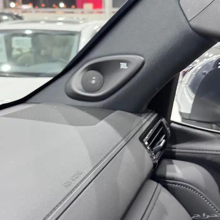 لاند كروزر Vxr بريمي فل كامل 2025 7