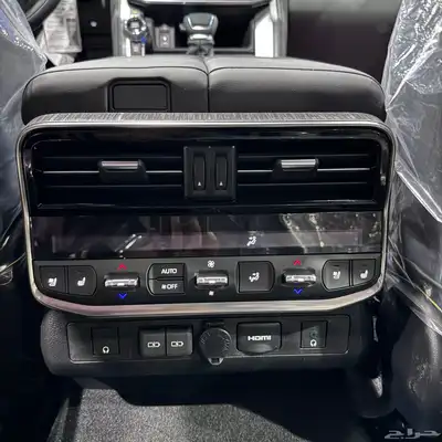 لاند كروزر Vxr بريمي فل كامل 2025 14