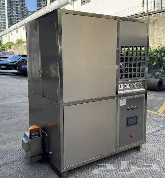 مكينة تصنع مكعبات الثلج 3