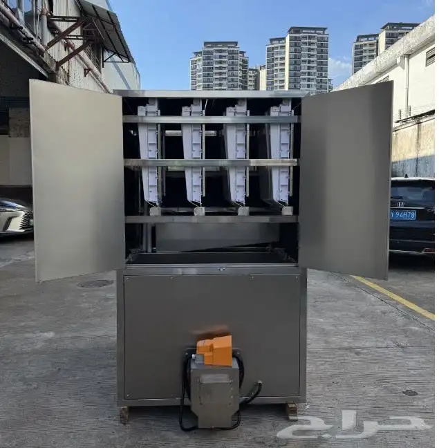 مكينة تصنع مكعبات الثلج 0