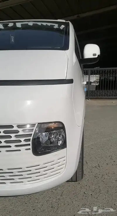 ستاريا 2022 نص فل 2.2 ديزل تيربو 11 راكب بصمه 2