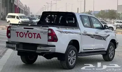 تويوتا هايلكس غمارتين SGLX بنزين اتوماتيك سعودى 2025 ابيض 2
