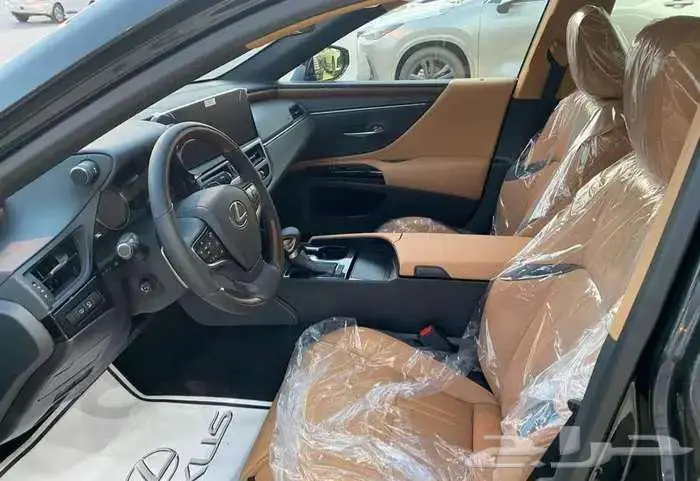 لكزس ES350 نص فل CC سعودي 2025 18