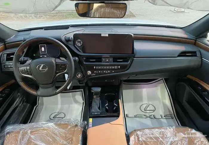 لكزس ES350 نص فل CC سعودي 2025 8