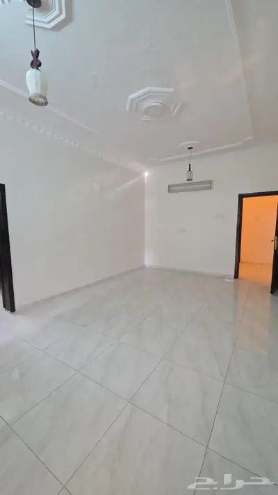 بيت للإيجار 9