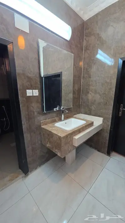 بيت للإيجار 20