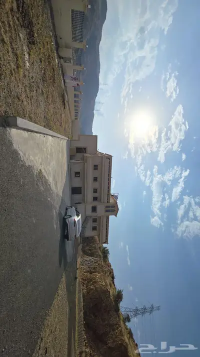 بيت للإيجار 24