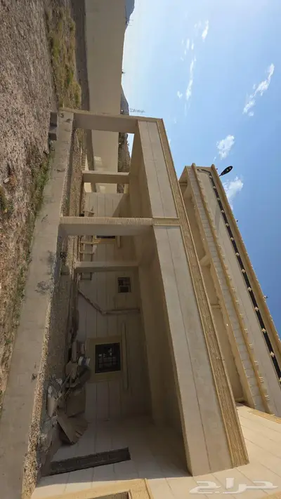 بيت للإيجار 5