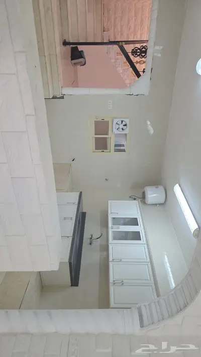 بيت للإيجار 11