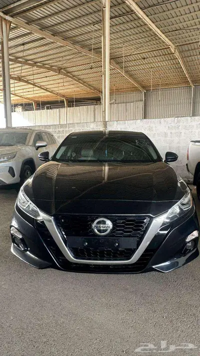 نيسان التيما نصف فل 2021 بودي ومحركات وكاله عداد 68 الف كم 4