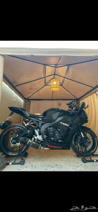هوندا CBR 1000 RR 0
