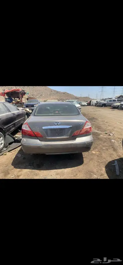 انفنتي Q45 موديل 2005 يوجد لديه بعض القطع 2