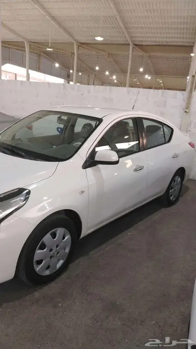 نيسان صني 2022عداد 68 الف كم ابيض بودي ومحركات وكاله 6