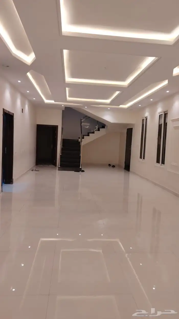 فيلا للإيجار تنال الرمال 5
