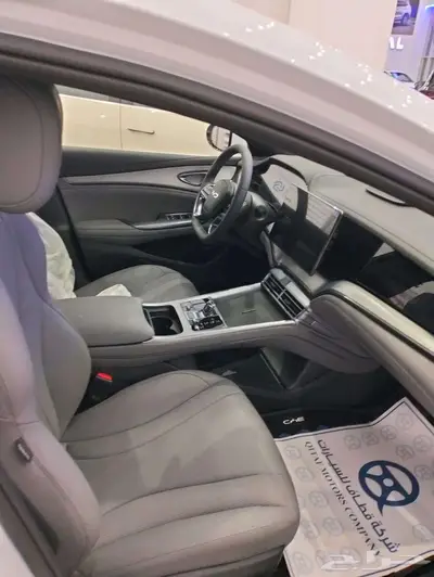 BYD SEAL 7 2025 ما بين هدوء الكهرباء.حماس البنزين _عرض 8