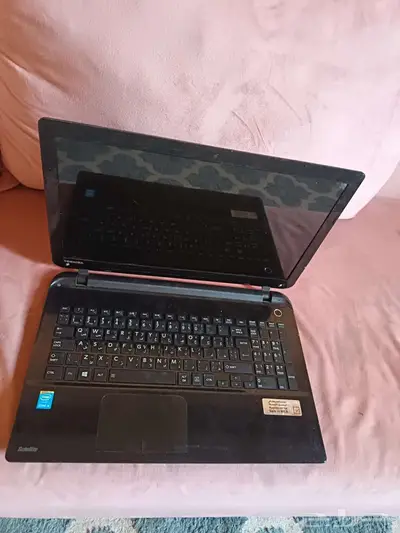 لاب توب توشيبا شبه جديد 0