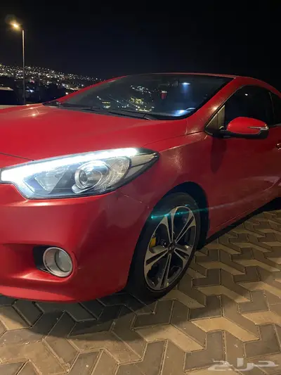 سيراتو كوبيه نص فل منوة المستخدم بدي بلد 8
