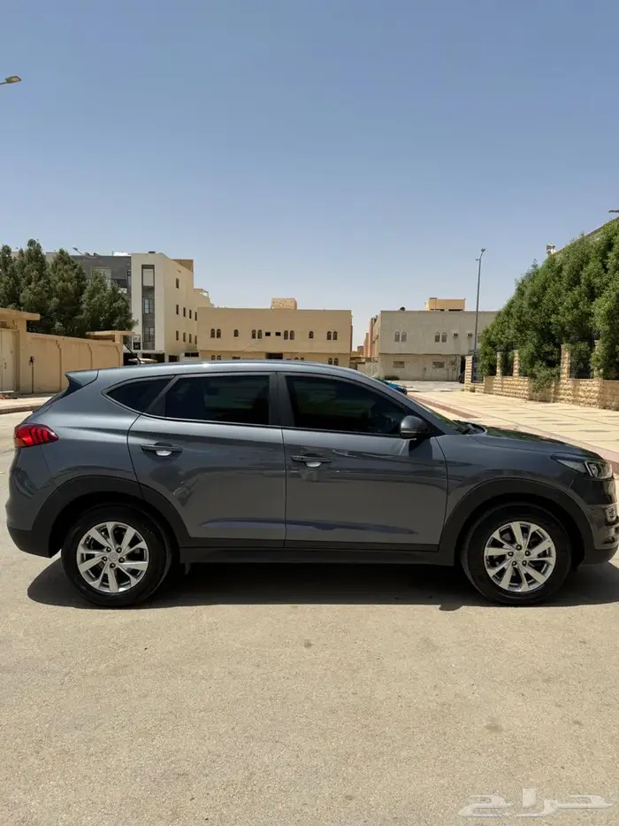 توسان 2020 ديزل مكينه 2000cc 1