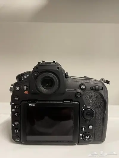 كاميرا Nikon و4 عدسات index