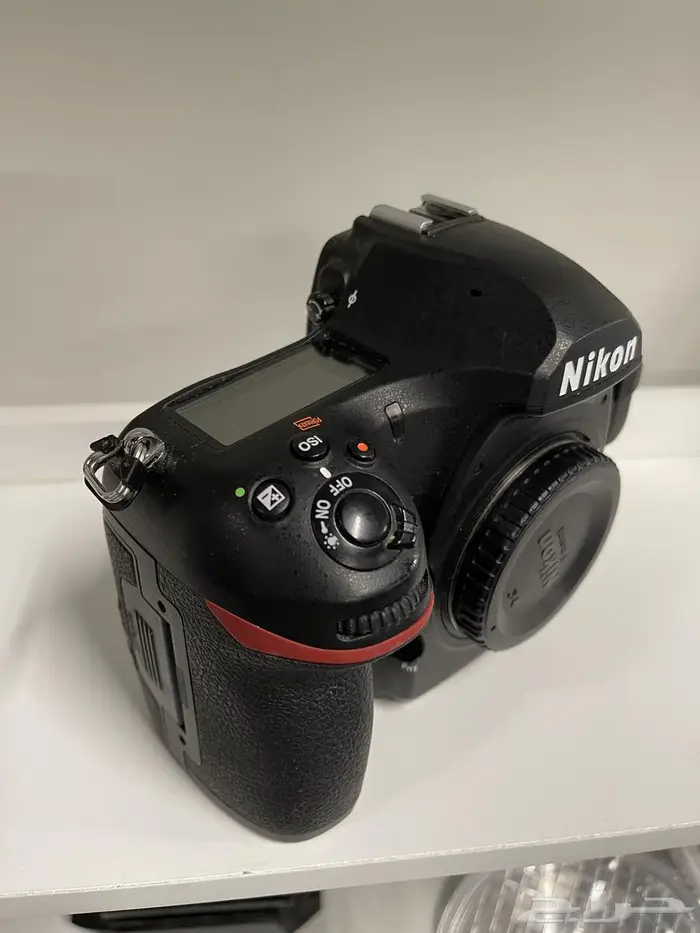 كاميرا Nikon و4 عدسات 1