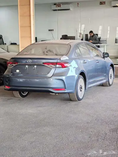 تويوتا كورولا XLI مطور فتحة 2.0 موديل 2025 متوفر لدى الحسن 2
