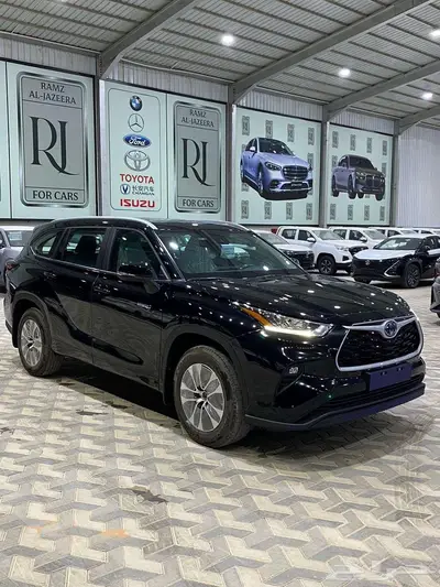 تويوتا هايلندر GLE 2024 هايبرد دبل أصفار 8