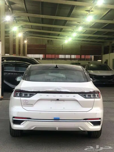 فورد تورس تيتانيوم 2025 الناغي أسود _ أبيض صيانة مجانية 2