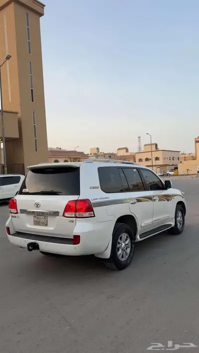 لاندكروزر 2008 4