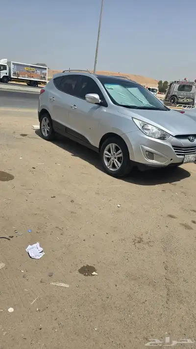 سيارة هونداي توسان 2012 جير مكينه شاصية على الشرط 1
