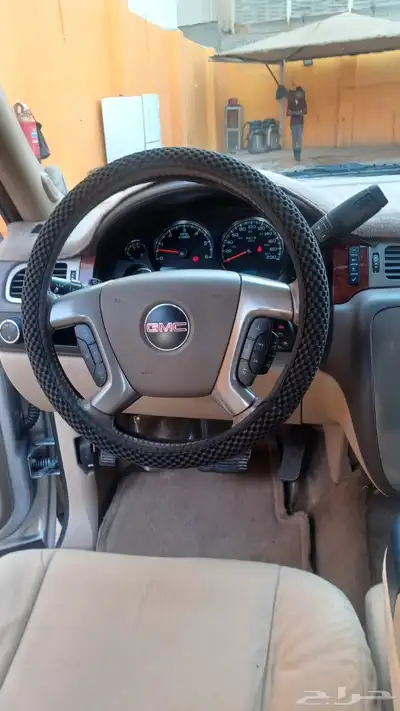 جي ام سي يوكن XL 5