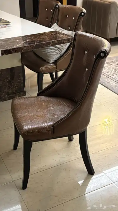 طاولة طعام 0